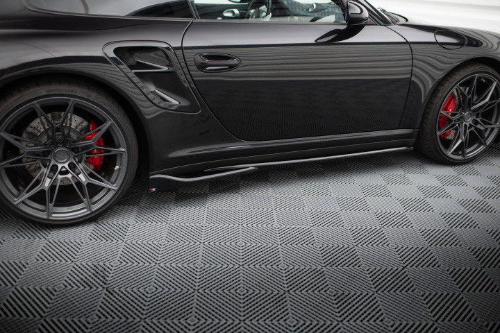 Side Skirts Diffusers Porsche 911 Turbo 997 Maxton Design in the group Select car model / Porsche / 997 04-12 / Styling at DDESIGN Scandinavia AB (PO-911-997-TURBO-SD1G)
