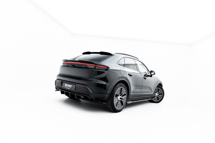 Rear Splitter (with vertical bars) Porsche Macan EV Mk1 in the group Select car model / Porsche / Macan 14+ at DDESIGN Scandinavia AB (PO-MA-EV-1-RD1G-RD2G)
