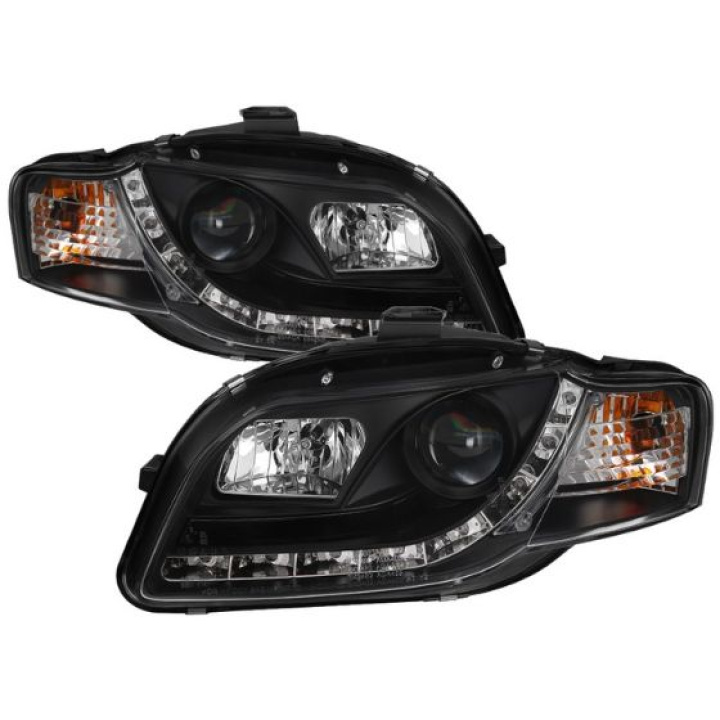 Audi A4 06-08 Projector Headlights DRL - Black Spyder Auto in the group Select car model / Audi / A4 - S4 - RS4 (B7) 2004-2008 / Styling at DDESIGN Scandinavia AB (PRO-YD-AA405-DRL-BK)