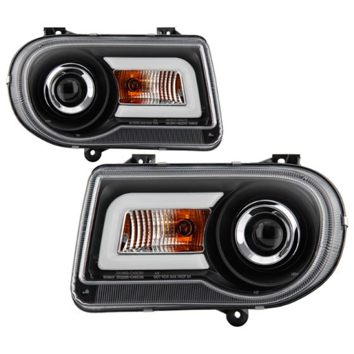 Chrysler 300C 05-10 Projector Headlights - LED DRL - Black - High/Low H7 (Included) Spyder Auto in the group Select car model / Chrysler / 300C 05- / Styling at DDESIGN Scandinavia AB (PRO-YD-C300C-DRL-BK)