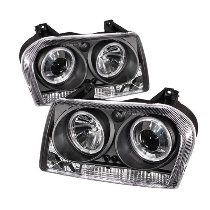 Chrysler 300 05-08 Projector Headlights - LED Halo - LED ( Replaceable LEDs ) - Black - Spyder Auto in the group Select car model / Chrysler / 300C 05- / Styling at DDESIGN Scandinavia AB (PRO-YD-C305-HL-BK)