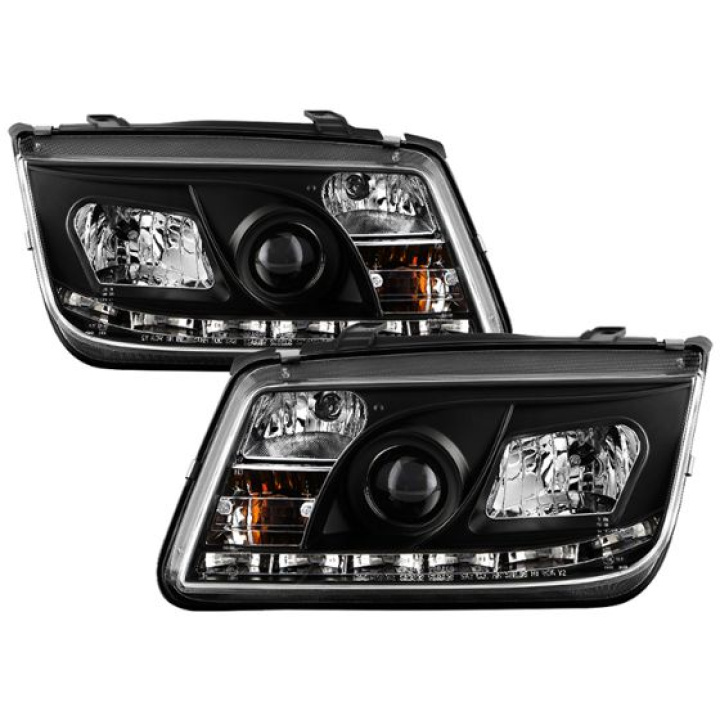 Volkswagen Jetta 99-05 Projector Headlights (does not fit the Jetta 2.5) - DRL - Black Spyder Auto in the group Select car model / VW / Jetta 4 99-06 / Styling at DDESIGN Scandinavia AB (PRO-YD-VJ99-DRL-BK)