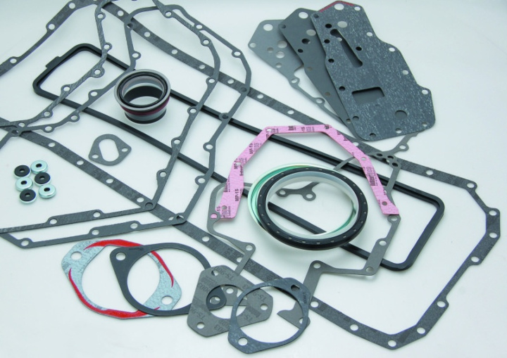CUMMINS 5.9L 6BT 92-97 12V BOTTOM END GASKET KIT Cometic in the group Select car model / Dodge / Ram 93-01 / Tuning / Engine parts at DDESIGN Scandinavia AB (PRO3001B)