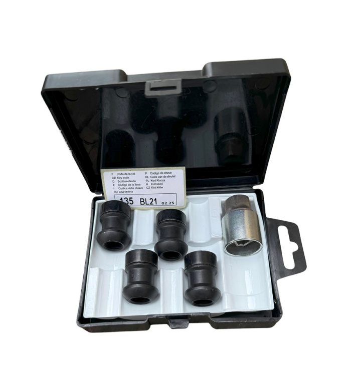 Set of Wheel locks for Volvo cars Conical 60°. M14x1.5 lenght 30mm 19mm head in the group Select car model at DDESIGN Scandinavia AB (SIC-BVN-VE)