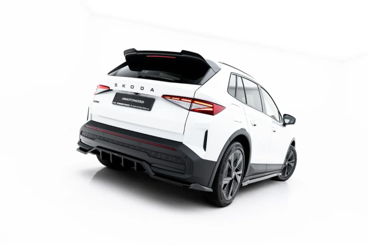Skoda Elroq RS Mk1 2025+ Central Rear Splitter (With Vertical Bars) V.1 Maxton Design in the group Select car model / Skoda / Elroq 2025+ at DDESIGN Scandinavia AB (SK-EL-1-RS-RD1G-RD2G)