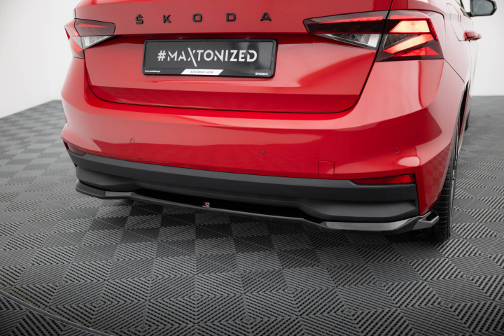 Skoda Fabia MK4 2021+ Central Rear Splitter V.1 Maxton Design in the group Select car model / Skoda / Fabia Mk4 2021+ at DDESIGN Scandinavia AB (SK-FA-4-RD1G)