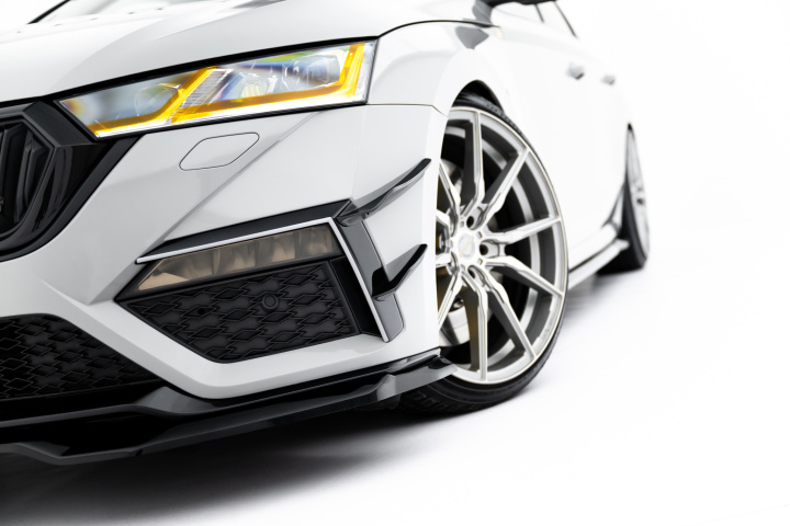 Front Bumper Wings (Canards) Skoda Octavia RS Mk4 in the group Select car model / Skoda / Octavia MK4 20+ at DDESIGN Scandinavia AB (SK-OC-4-RS-CAN1)