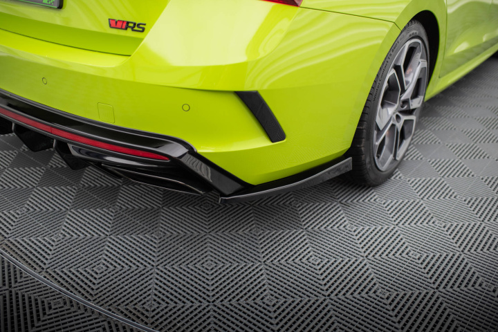 Skoda Octavia RS MK4 2020+ Rear Side Splitters V.4 Maxton Design in the group Select car model / Skoda / Octavia MK4 20+ at DDESIGN Scandinavia AB (SK-OC-4-RS-RSD4G)