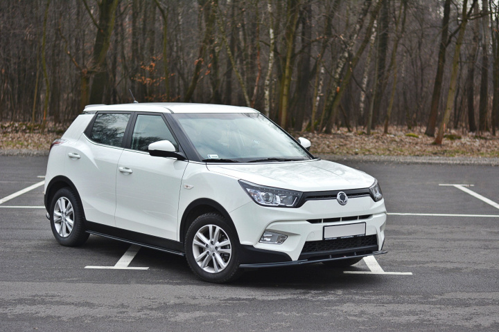 Front Splitter V.1 Ssangyong Tivoli Maxton Design in the group Select car model / Ssangyong / Tivoli 2015-2019 at DDESIGN Scandinavia AB (SY-TI-1-FD1G)