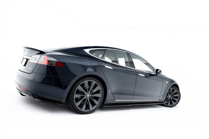 Tesla Model S Mk1 2012-2016 Side Skirts Diffusers V.2 Maxton Design in the group Select car model / Tesla Motors / Tesla Model S 2012+ at DDESIGN Scandinavia AB (TE-MODELS-1-SD2G)