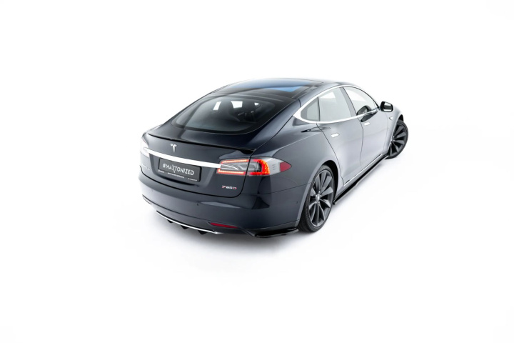 Tesla Model S Mk1 2012-2016 Spoiler Cap V.2 Maxton Design in the group Select car model / Tesla Motors / Tesla Model S 2012+ at DDESIGN Scandinavia AB (TE-MODELS-1F-CAP2G)