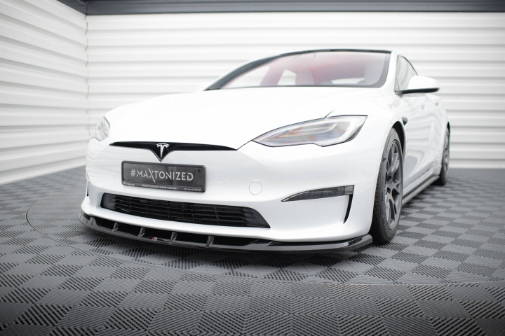 Tesla Model S Plaid Mk1 Facelift 2021+ Front Splitter v.3 Maxton Design in the group Select car model / Tesla Motors / Tesla Model S 2012+ at DDESIGN Scandinavia AB (TE-MODELS-1F2-PL-FD3G)