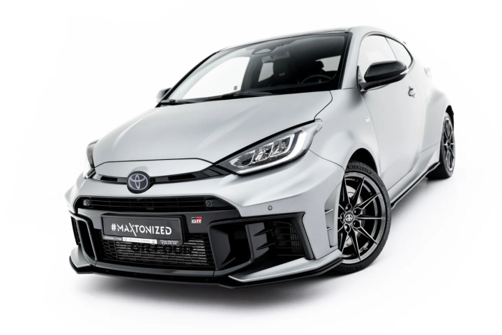 Toyota GR Yaris Mk4 Facelift 2024- Street Pro Front Splitter Black-Red Maxton Design in the group Select car model / Toyota / GR Yaris 2020+ / Styling at DDESIGN Scandinavia AB (TOYA4FGR4CNC-FD1BRB)
