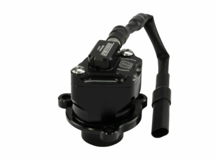 BOV Kompact EM Plumb Back - VR33 (Suits Merc C300) in the group Select car model at DDESIGN Scandinavia AB (TS-0223-1256)