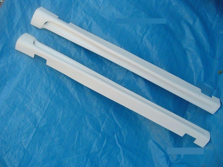 VW GOLF 4 1997-2006 SIDE SKIRTS Maxton Design in the group Select car model / VW / Golf 4 97-04 / Styling at DDESIGN Scandinavia AB (VW-GO-4-S1A)