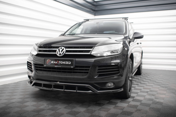 Volkswagen Touareg Mk2 2010-2015 Front Splitter V.1 Maxton Design in the group Select car model / VW / Touareg / Styling at DDESIGN Scandinavia AB (VW-TO-2-FD1G-FD1RG)