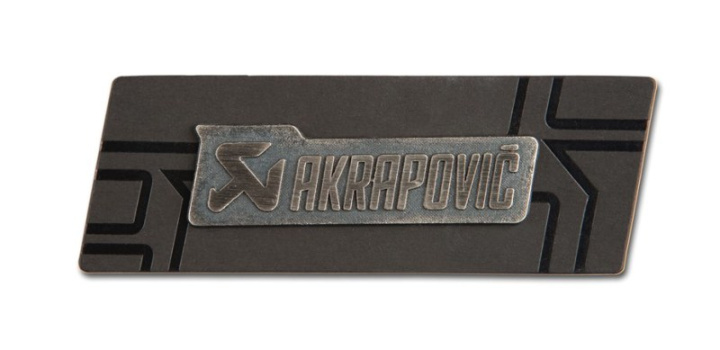Akrapovic Silver sign badge in the group Select car model at DDESIGN Scandinavia AB (akr800912)