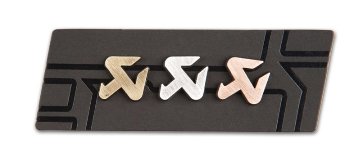 Akrapovic Cut copper/silver/brass pin set in the group Select car model at DDESIGN Scandinavia AB (akr800984)