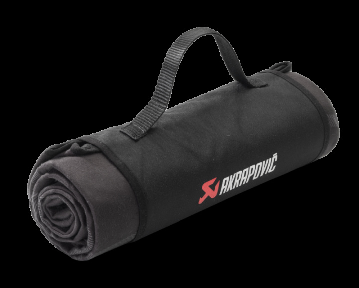 Akrapovic Picnic Blanket - Black/Grey in the group Select car model at DDESIGN Scandinavia AB (akr802344)