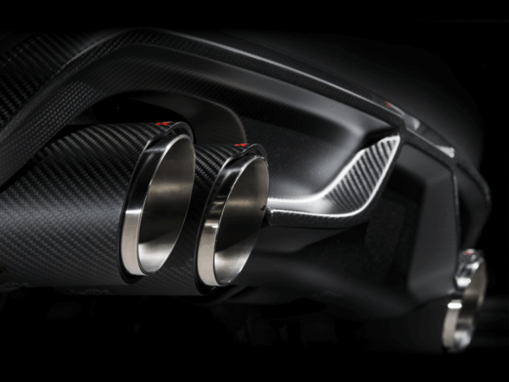 Akrapovic 2015+ BMW X5M (F85) Tail Pipe (Carbon) - Single in the group Select car model at DDESIGN Scandinavia AB (akrTP-CT-39)
