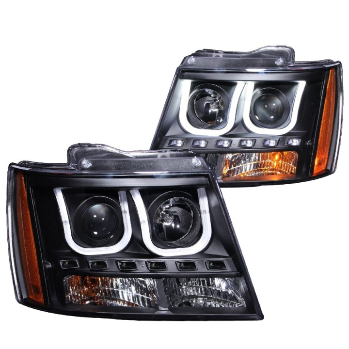 Chevrolet Avalanche 2007-2013 Projector Headlights w/ U-Bar Black ANZO in the group Select car model / Chevrolet / Avalanche 2500 / Styling at DDESIGN Scandinavia AB (anz111273-3221)