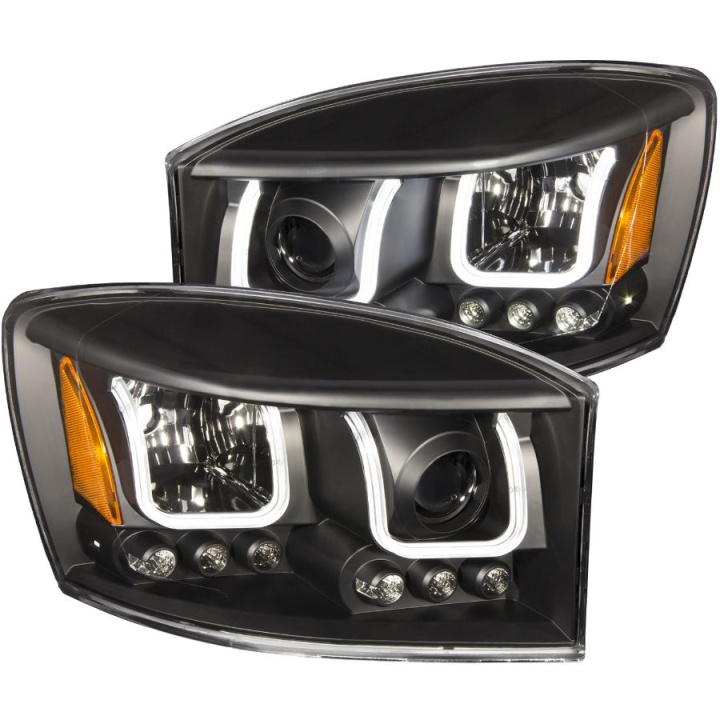 Dodge RAM 3500 2006-2009 Projector Headlights w/ U-Bar Black ANZO in the group Select car model / Dodge / Ram 01-08 / Styling at DDESIGN Scandinavia AB (anz111314-3260)