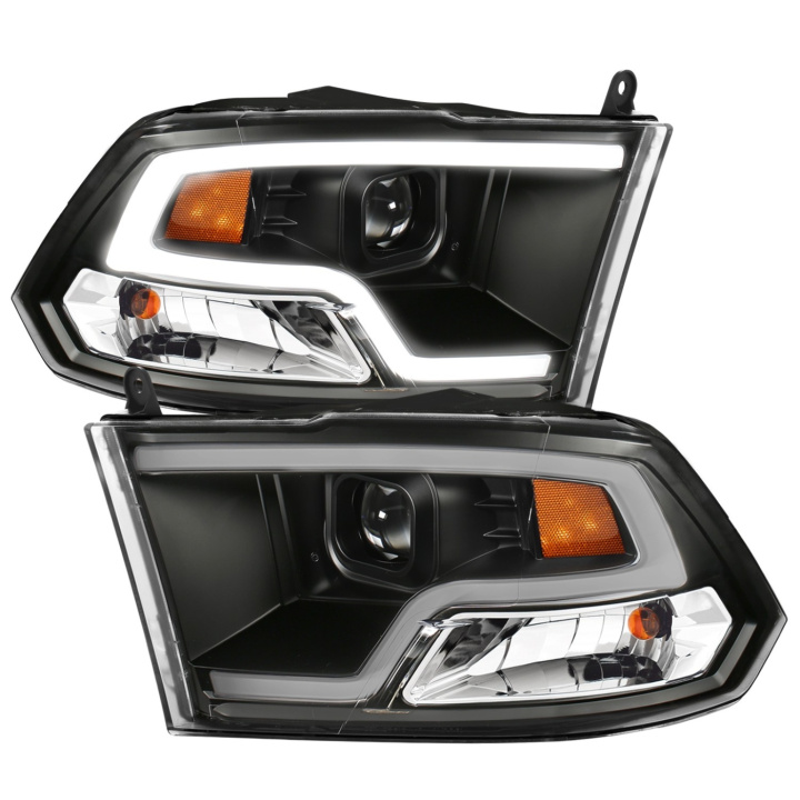 Dodge RAM 2500 2009-2018 Projector Headlights Plank Style Design Black w/ Halo ANZO in the group Select car model / Dodge / Ram 09-18 / Styling at DDESIGN Scandinavia AB (anz111404-2768)
