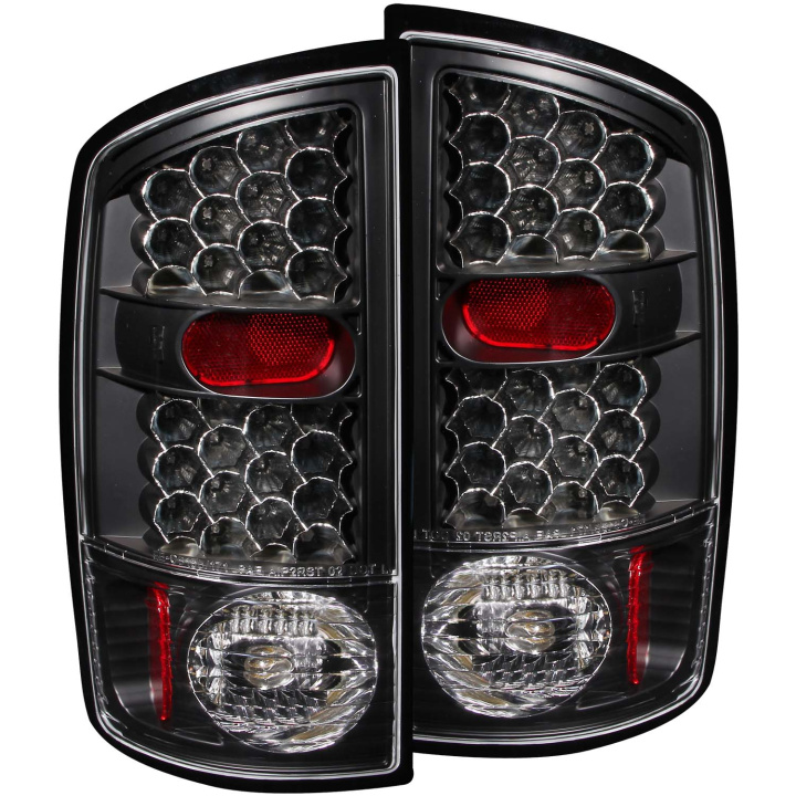 Dodge Ram 1500 / 2500 / 3500 2002-2006 LED Tail Lights ANZO in the group Select car model / Dodge / Ram 01-08 / Styling at DDESIGN Scandinavia AB (anz311018)