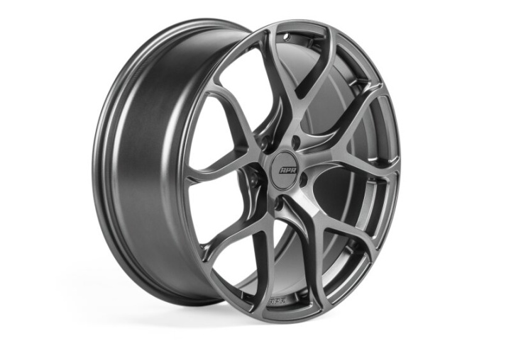 APR A01 Flow Formed - 19x8.5 - 5x112 - ET45 - 66.5mm Center Bore - Gunmetal Grey Wheel in the group Select car model at DDESIGN Scandinavia AB (aprWHL00002)