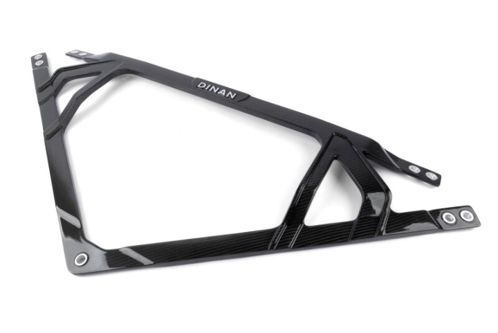 Dinan Gloss Carbon Fiber Strut Tower Brace - 2021-2026 BMW M2/M3/M4 in the group Select car model at DDESIGN Scandinavia AB (dnnD180-0015)