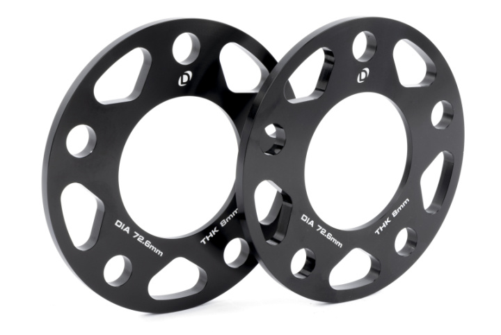 Dinan Spacers; 5x120 - 72.6mm CB - 8mm Thick in the group Select car model at DDESIGN Scandinavia AB (dnnD210-2038)