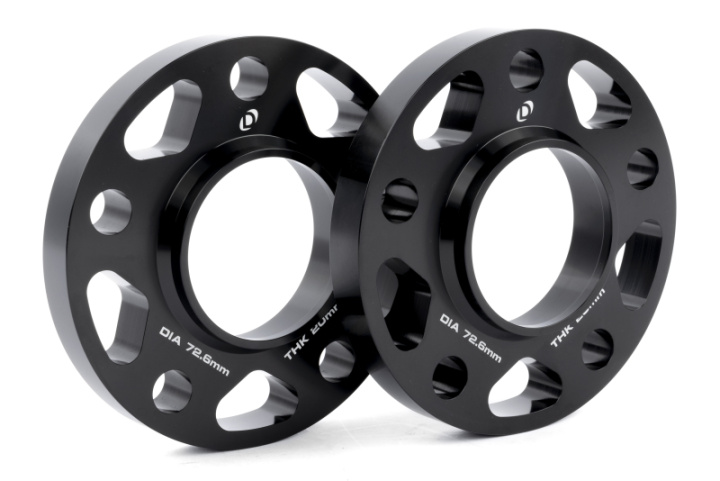 Dinan Spacers; 5x120 - 72.6mm CB - 20mm Thick in the group Select car model at DDESIGN Scandinavia AB (dnnD210-2043)