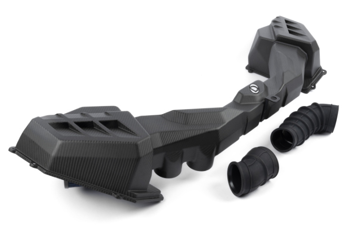 Dinan Matte Carbon Fiber Cold Air Intake - 2021-2026 BMW M2/M3/M4 in the group Select car model at DDESIGN Scandinavia AB (dnnD760-0063-B)