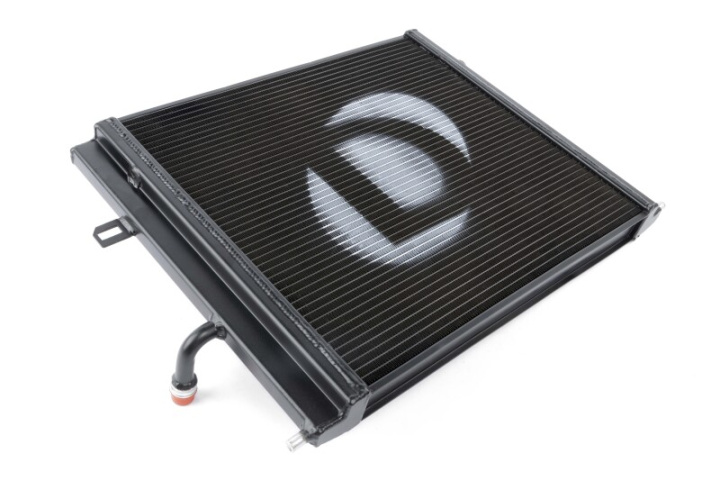 Dinan High Performance Heat Exchanger - 2016-2020 BMW 330i/340i/430i/440i / 2017-2021 BMW 230i/M240i in the group Select car model at DDESIGN Scandinavia AB (dnnD780-0002)