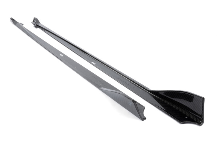 Dinan Side Skirts - 2020-2026 Toyota GR Supra in the group Select car model at DDESIGN Scandinavia AB (dnnD980-0036)