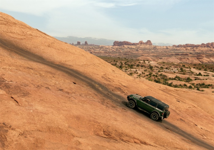 2022