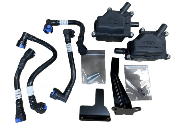 2021-2023 F-150 3.5L Ecoboost Air/Oil Sep Kit Ford Racing in the group Select car model / Ford at DDESIGN Scandinavia AB (frpM-6766-35TA)