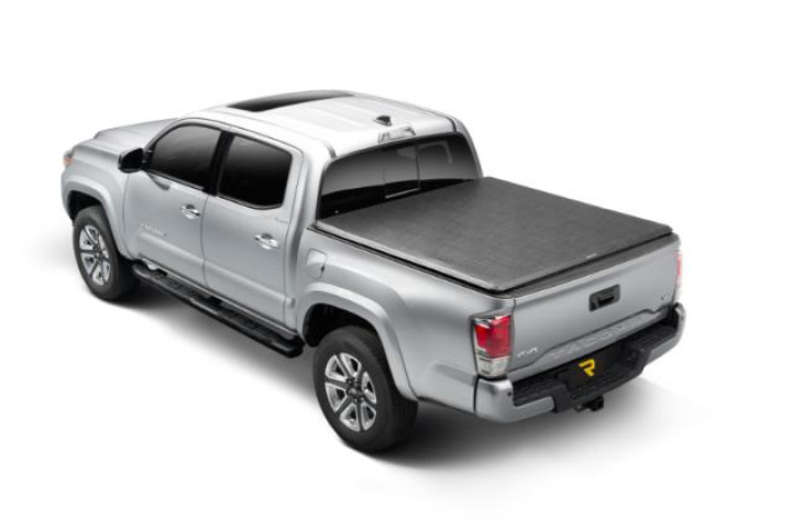 Truxedo 2016-2023 Toyota Tacoma 6ft TruXport Bed Cover in the group Select car model / Toyota / Tacoma / Styling at DDESIGN Scandinavia AB (trx257001)