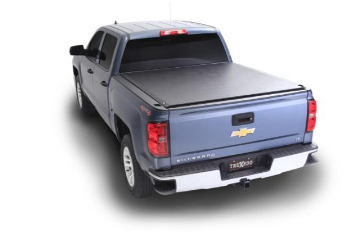 Truxedo 14-18 GMC Sierra & Chevrolet Silverado 1500 6ft 6in Lo Pro Bed Cover in the group Select car model / Chevrolet / Silverado 14+ / Styling / Bed covers at DDESIGN Scandinavia AB (trx572001)