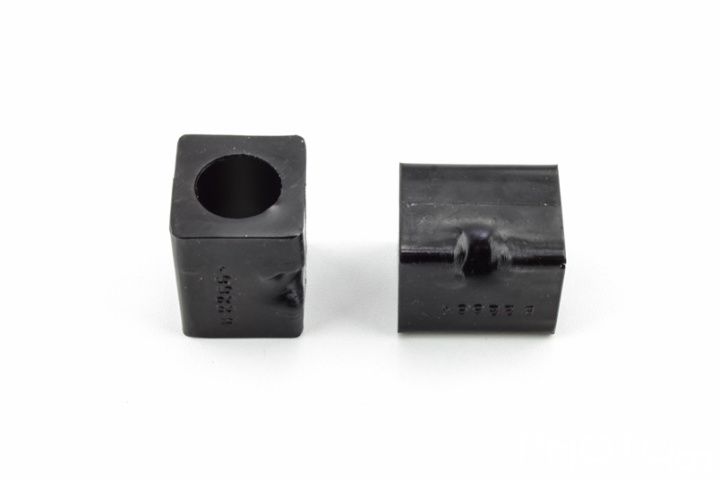 Nissan Datsun 260Z 1974-1979 Sway Bar Mount - Bushing Kit 19mm Whiteline in the group Select car model at DDESIGN Scandinavia AB (wl-W22266)